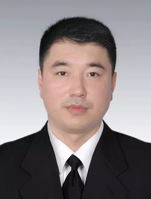 王石成  市市场监督管理局党组书记  局长